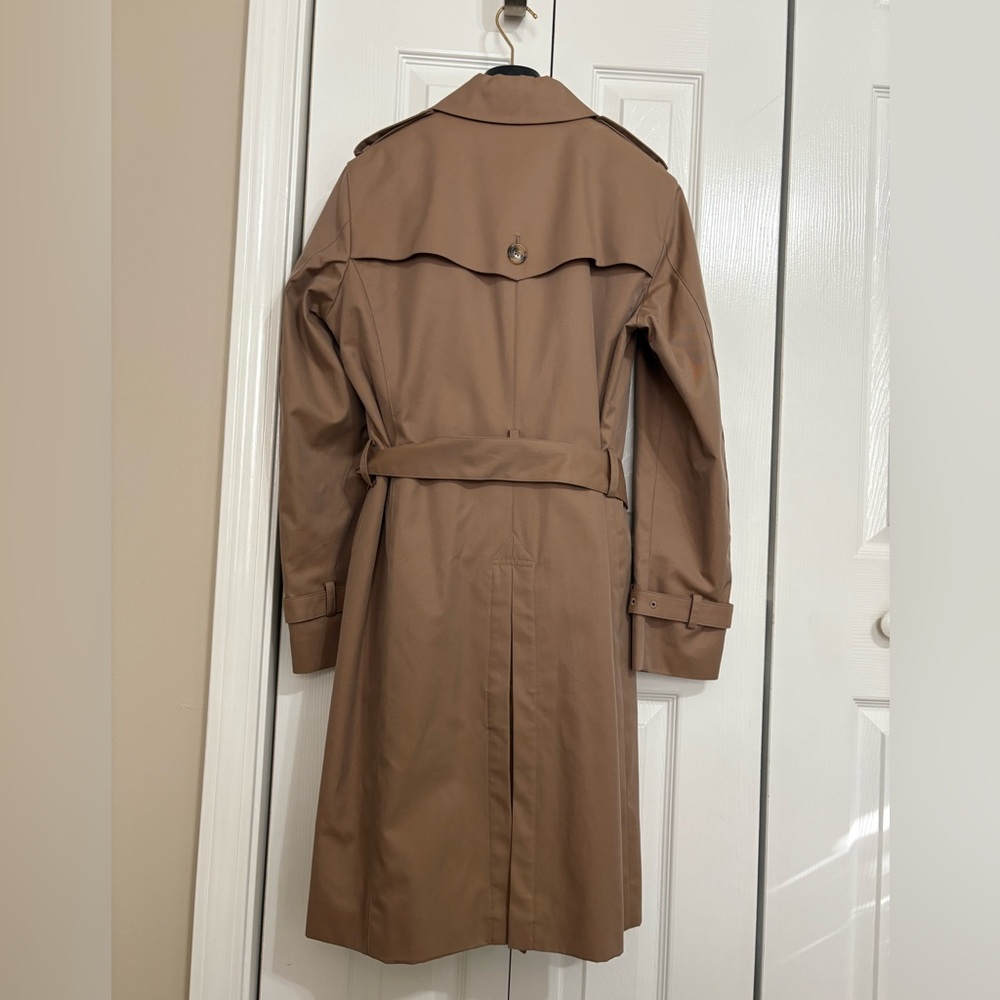 Brooks Brothers Classic Tan Trench Coat with zip-out lining, size 8P - Picture 2 of 8